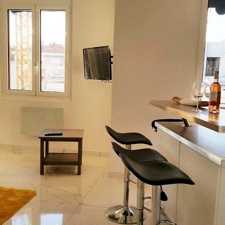 Le De Gaulle Apartment Антиб Екстериор снимка